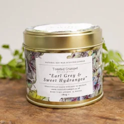 Earl Grey & Sweet Hydrangea Candle in a Matt Gold Tin