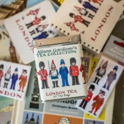 London FiguresTea Bags with Caddy