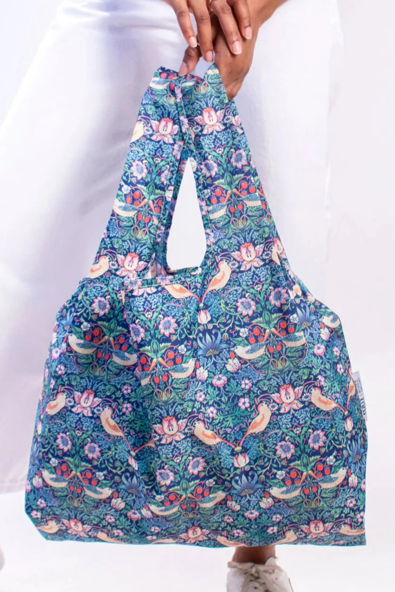 William Morris Strawberry Thief Medium Reusable Bag